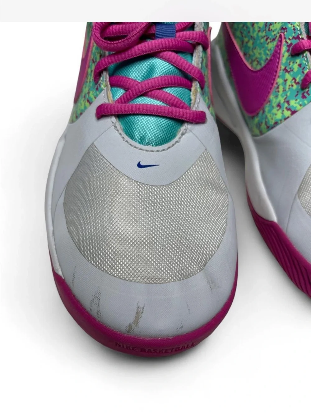 Nike Team Hustle D 9 DIGI Pink Teal Basketball Shoes Youth 6.5Y